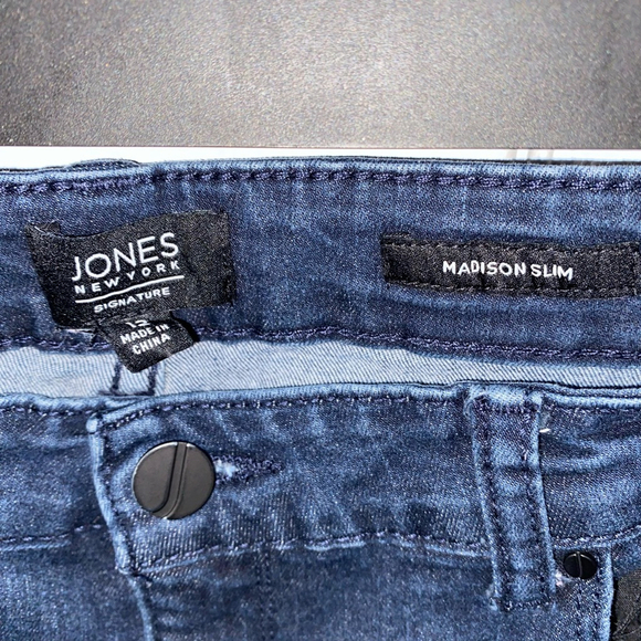 Women's Jones New York Madison Slim Jeans Size 12 Dark Blue - Picture 4 of 7